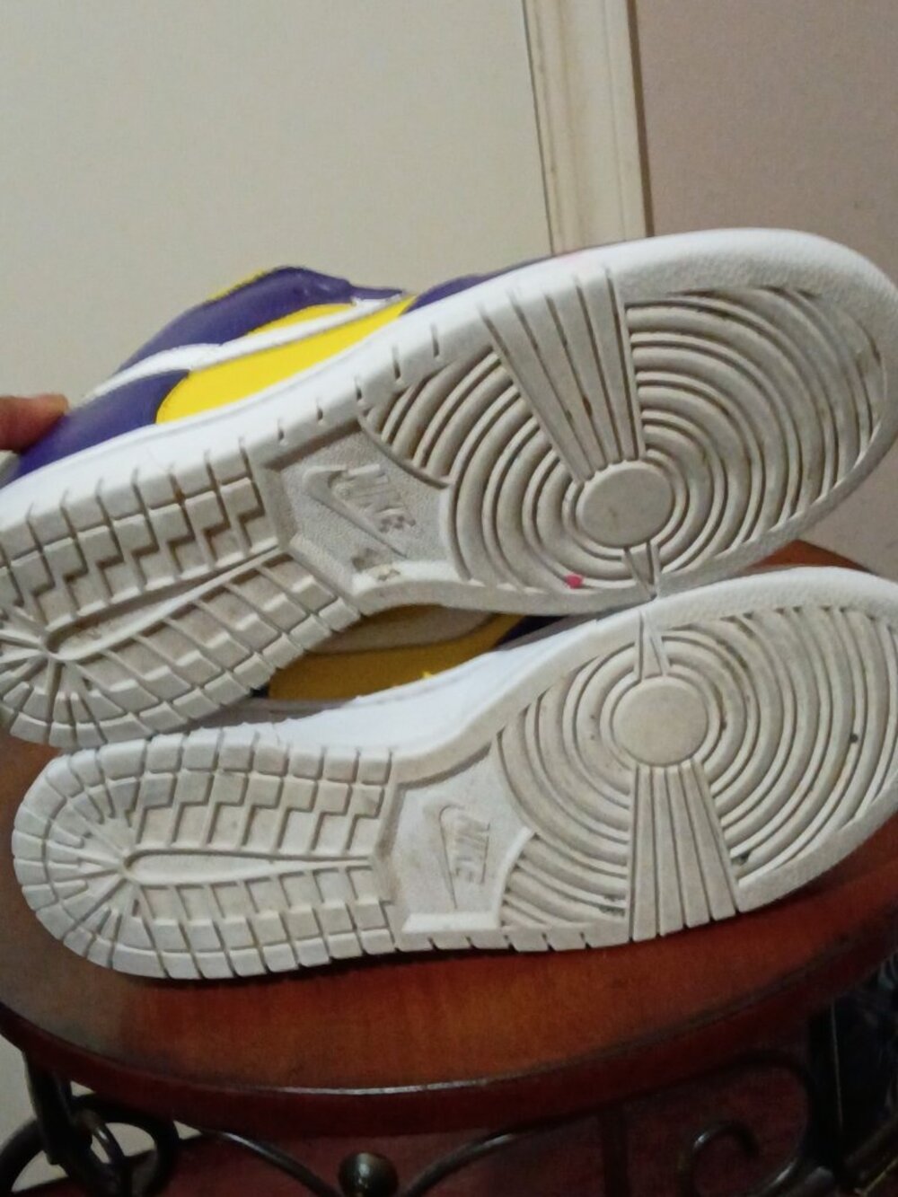 Women's Nike Dunk Low Yellow Purple Lakers Dunk Size 8.5 Los Angeles - Picture 3 of 15